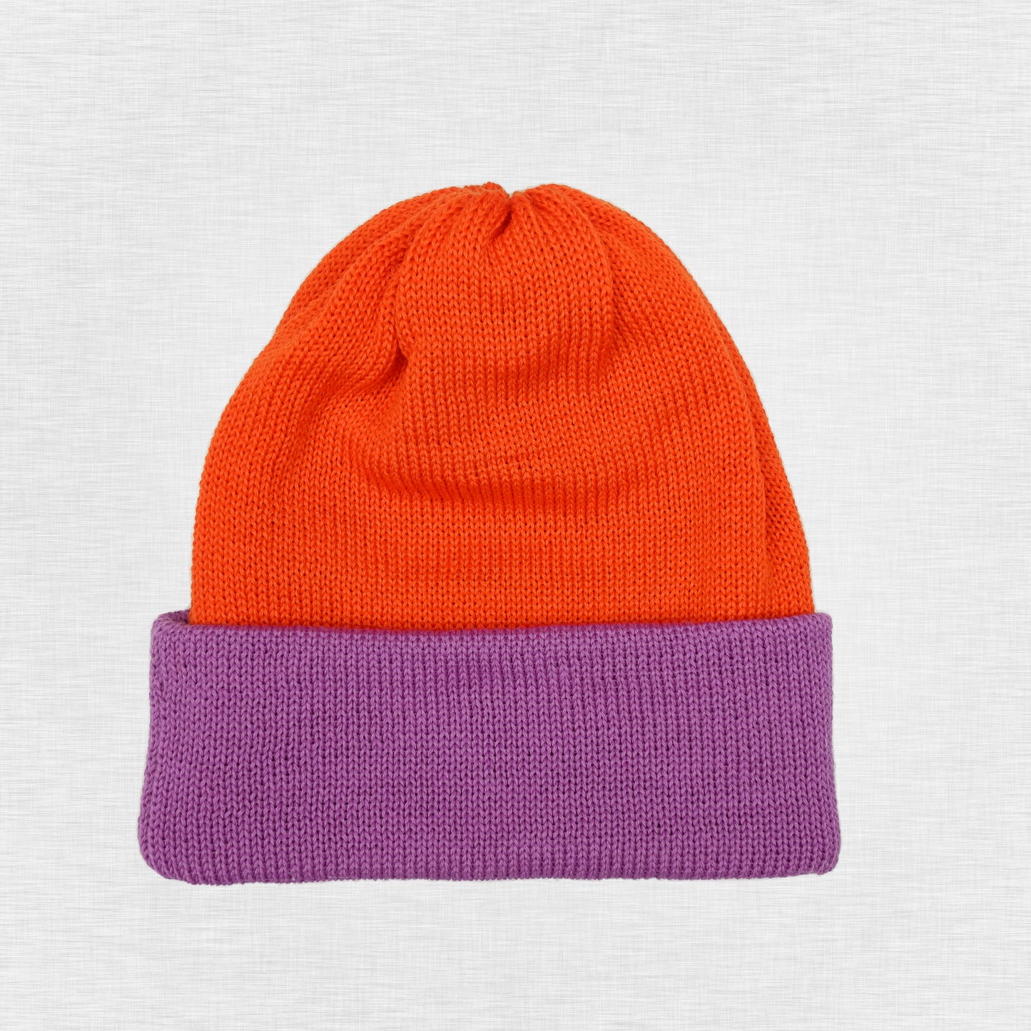 Reversible hat (medium stripes)